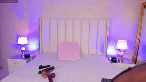 madissonbonny_ online show from March 17, 2026, 9:40 pm