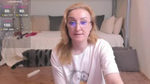 Snapshot of madissonkiss chatting on April 28, 2026, 2:27 am Madisson online show from April 28, 2026, 2:27 am