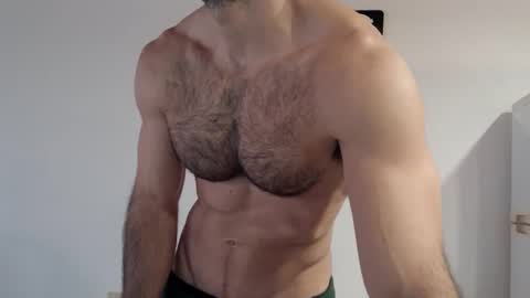 Snapshot of madmax20x chatting on January 17, 2025, 10:22 am madmax20x online show from January 17, 2025, 10:22 am