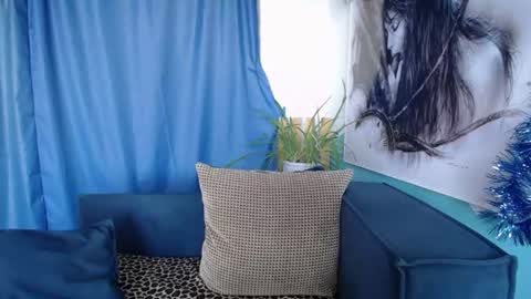 Elizabeth online show from July 29, 2026, 1:37 am