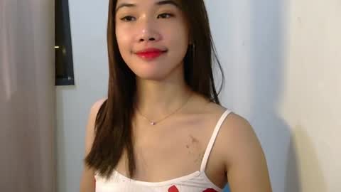 mae_luna online show from July 23, 2026, 3:04 am