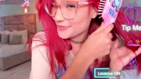 Mae Lyra online show from July 24, 2026, 5:00 pm