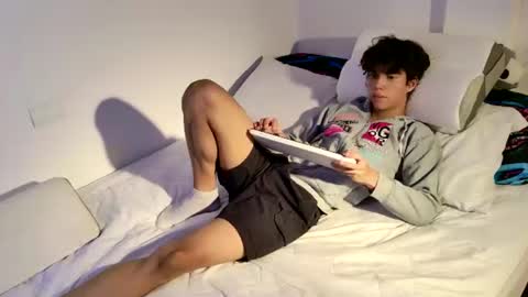 Mael online show from July 28, 2026, 8:23 pm