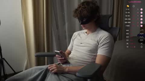 Mike XMaestro 3369 online show from October 4, 2025, 5:55 pm