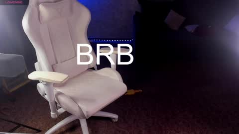 Maevee online show from February 10, 2025, 9:47 am