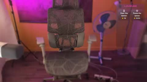 Maevee online show from July 26, 2026, 9:38 am