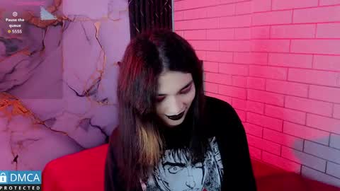maevekuro online show from June 8, 2026, 3:07 am