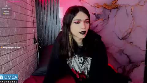 maevekuro online show from June 19, 2026, 3:11 am