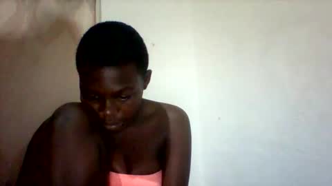 Snapshot of maevre_ chatting on March 22, 2026, 7:28 pm maevre_ online show from March 22, 2026, 7:28 pm