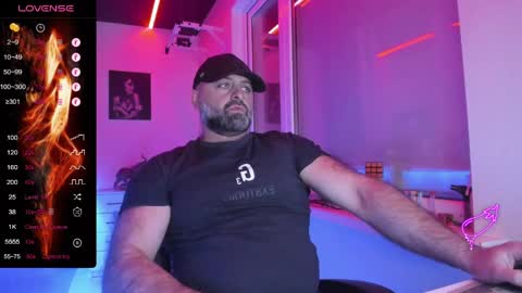 Snapshot of magabear chatting on April 26, 2026, 7:33 pm Magabear online show from April 26, 2026, 7:33 pm