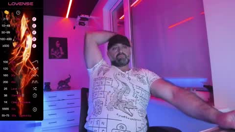 Snapshot of magabear chatting on June 2, 2026, 8:00 pm Magabear online show from June 2, 2026, 8:00 pm