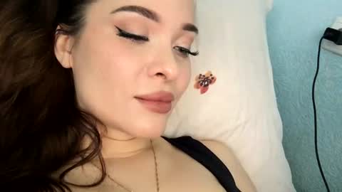 magggg658318 online show from July 7, 2026, 2:32 pm