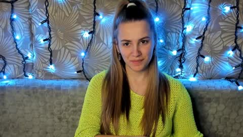 Snapshot of maggiecake chatting on January 28, 2025, 5:00 am Maggie online show from January 28, 2025, 5:00 am