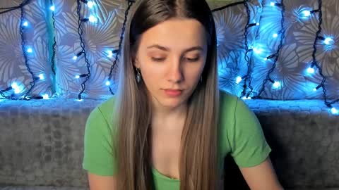 Snapshot of maggiecake chatting on February 9, 2025, 1:11 am Maggie online show from February 9, 2025, 1:11 am