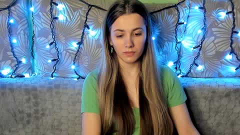 Snapshot of maggiecake chatting on February 9, 2025, 4:14 am Maggie online show from February 9, 2025, 4:14 am