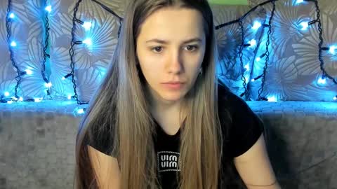 Snapshot of maggiecake chatting on February 24, 2025, 5:22 am Maggie online show from February 24, 2025, 5:22 am