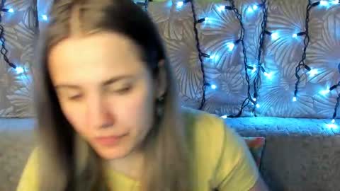 Snapshot of maggiecake chatting on June 15, 2026, 4:47 am Maggie online show from June 15, 2026, 4:47 am