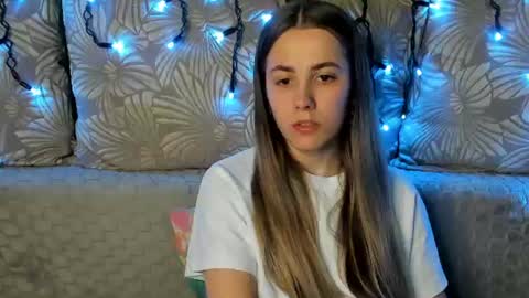 Snapshot of maggiecake chatting on June 18, 2026, 1:06 am Maggie online show from June 18, 2026, 1:06 am