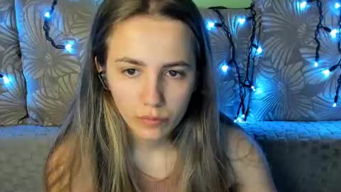 Snapshot of maggiecake chatting on July 4, 2026, 2:29 am Maggie online show from July 4, 2026, 2:29 am