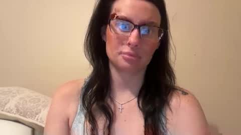 maggiexoxox online show from December 16, 2025, 5:23 am