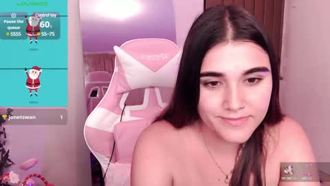 Luna  online show from December 25, 2024, 5:05 am