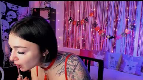 Snapshot of magic_alie chatting on October 26, 2025, 7:53 pm Magic Allie online show from October 26, 2025, 7:53 pm