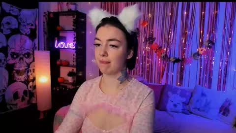 Snapshot of magic_alie chatting on October 27, 2025, 7:51 pm Magic Allie online show from October 27, 2025, 7:51 pm