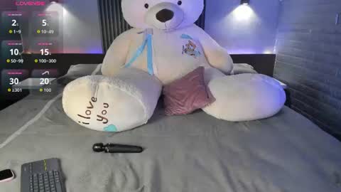 Snapshot of magic_conny chatting on June 19, 2026, 5:34 am Cony online show from June 19, 2026, 5:34 am