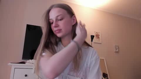 Alice  online show from February 21, 2025, 9:24 am