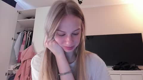 Alice  online show from February 22, 2025, 10:40 am