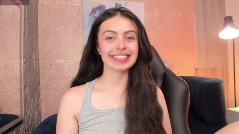 Snapshot of magic_fernanda chatting on December 7, 2024, 1:03 am Fer online show from December 7, 2024, 1:03 am