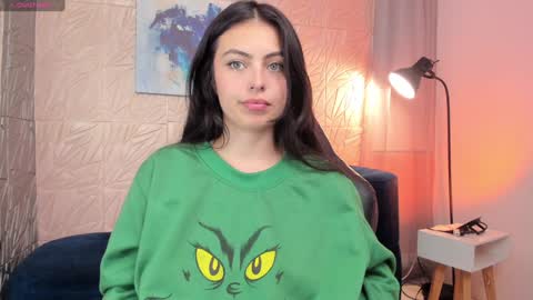 Snapshot of magic_fernanda chatting on December 16, 2024, 9:41 pm Fer online show from December 16, 2024, 9:41 pm