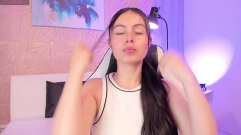 Snapshot of magic_fernanda chatting on February 4, 2025, 8:49 pm Fer online show from February 4, 2025, 8:49 pm