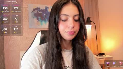 Snapshot of magic_fernanda chatting on February 12, 2025, 2:54 pm Fer online show from February 12, 2025, 2:54 pm