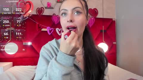 Snapshot of magic_fernanda chatting on February 13, 2025, 12:02 am Fer online show from February 13, 2025, 12:02 am