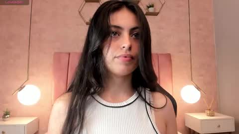 Snapshot of magic_fernanda chatting on March 6, 2025, 8:16 pm Fer online show from March 6, 2025, 8:16 pm