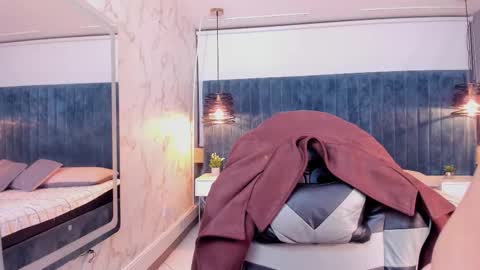 Isa  online show from January 5, 2026, 7:50 pm