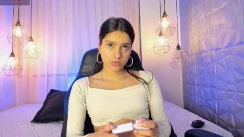 Kaori  online show from November 18, 2025, 12:09 pm