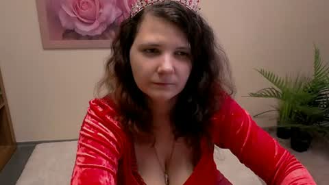 Kristy online show from July 15, 2026, 7:02 am