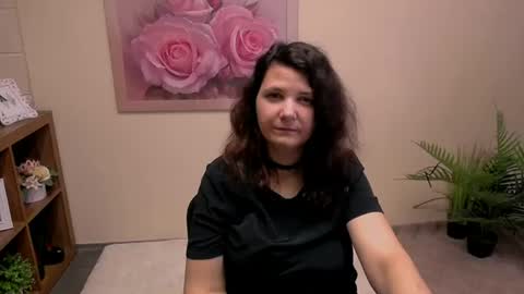 Kristy online show from July 28, 2026, 7:37 am