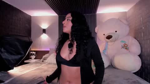 Snapshot of magic_marg chatting on February 3, 2026, 11:10 pm Marge online show from February 3, 2026, 11:10 pm