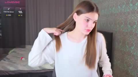 Merry online show from November 20, 2025, 1:28 am