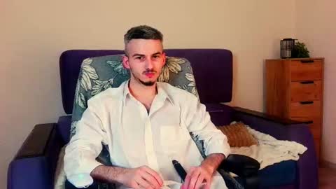 Snapshot of magic_storms chatting on June 9, 2026, 7:25 pm magic_storms online show from June 9, 2026, 7:25 pm