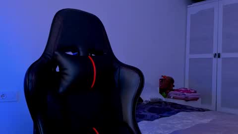Snapshot of magiccorey chatting on October 6, 2025, 5:16 am magiccorey online show from October 6, 2025, 5:16 am