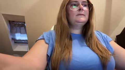 Snapshot of magicdaisy_2026 chatting on July 27, 2026, 7:10 pm Valencia online show from July 27, 2026, 7:10 pm