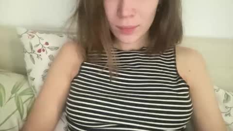 Snapshot of magicgirl50053 chatting on November 5, 2025, 10:26 am magicgirl50053 online show from November 5, 2025, 10:26 am