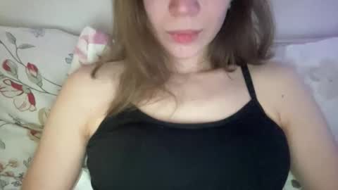 Snapshot of magicgirl50053 chatting on February 18, 2026, 6:48 pm magicgirl50053 online show from February 18, 2026, 6:48 pm