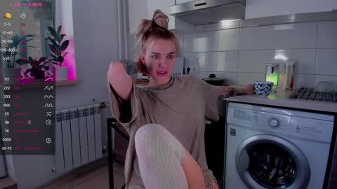 MagicLove online show from January 23, 2025, 5:02 am