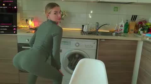 MagicLove online show from September 10, 2025, 2:22 am