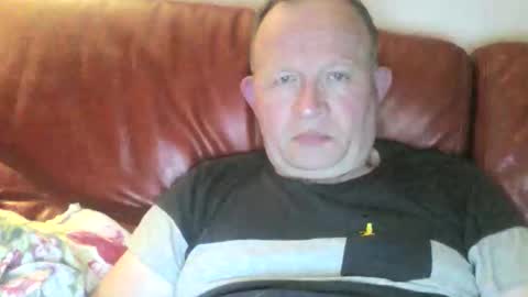 Snapshot of magicman250 chatting on May 1, 2026, 10:25 pm magicman250 online show from May 1, 2026, 10:25 pm
